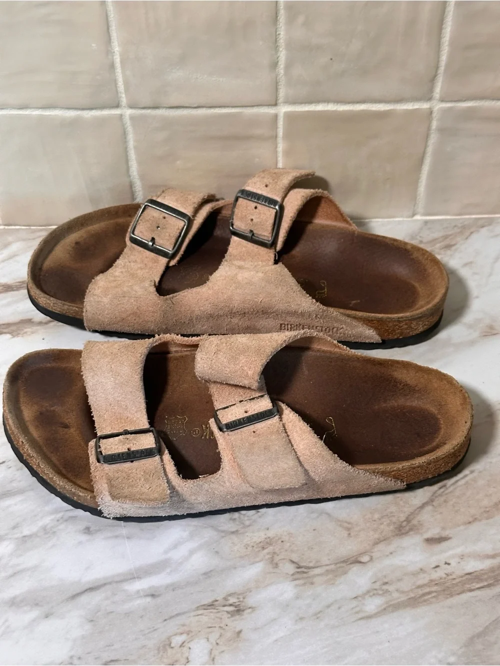 Birkenstock Arizona size 41- Pale Pink Suede
